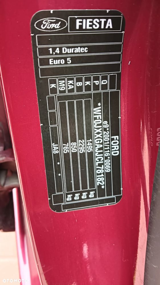 Ford Fiesta 1.4 Champions Edition - 17