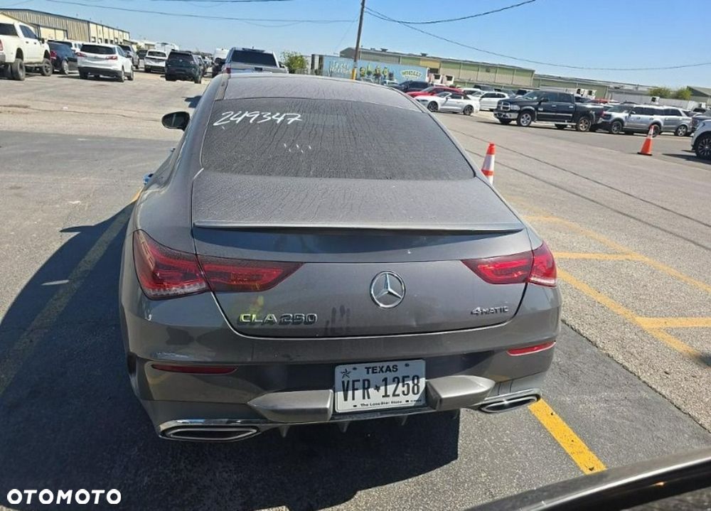 Mercedes-Benz CLA 250 4-Matic AMG Line 7G-DCT - 5