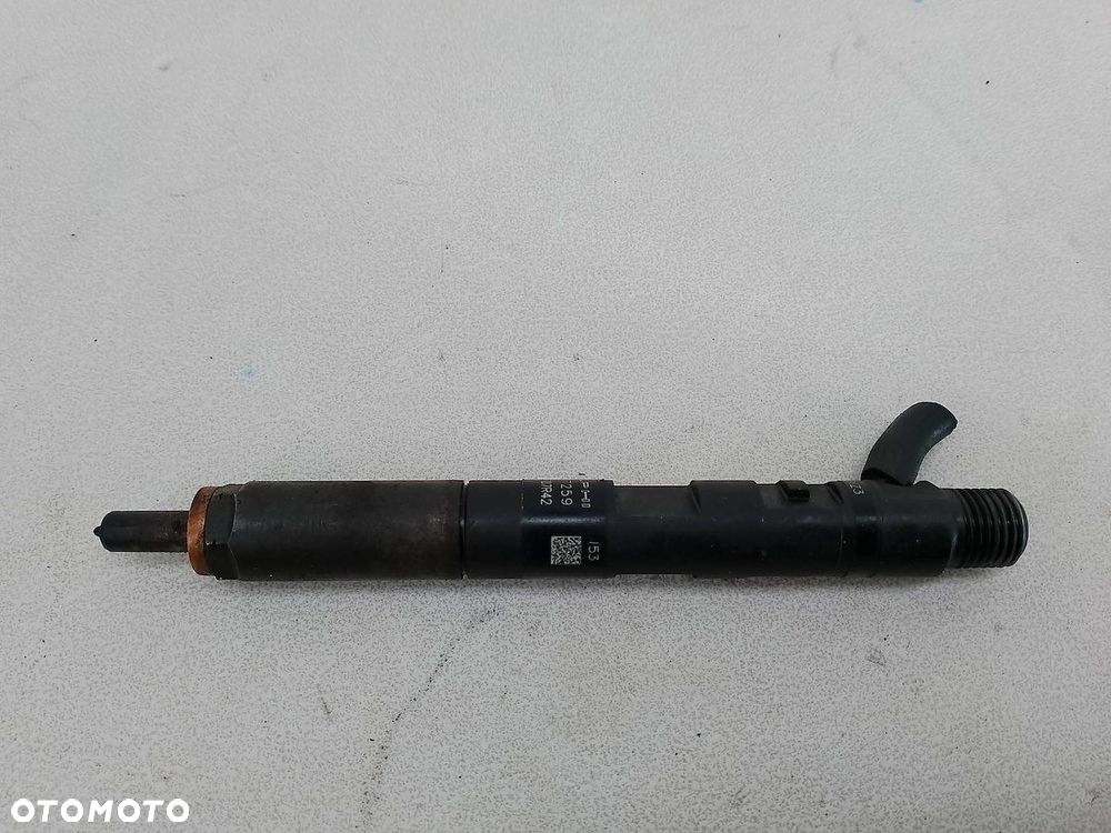 WTRYSKIWACZ RENAULT CLIO III FL (09-13) 1.5 DCI 166000897R H8200827965 - 5