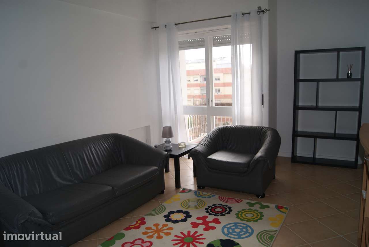 Apartamento T2 em Buarcos com varanda - Grande imagem: 2/8