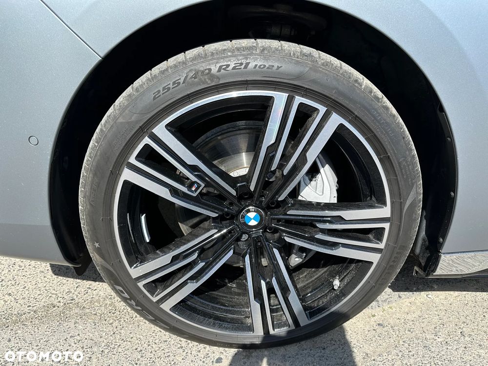 BMW i7 105.7kWh xDrive60 Individual Edition - 25