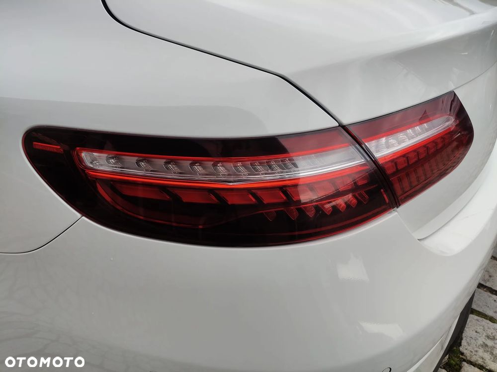 Mercedes-Benz Klasa E 200 Coupe 4-Matic 9G-TRONIC - 10