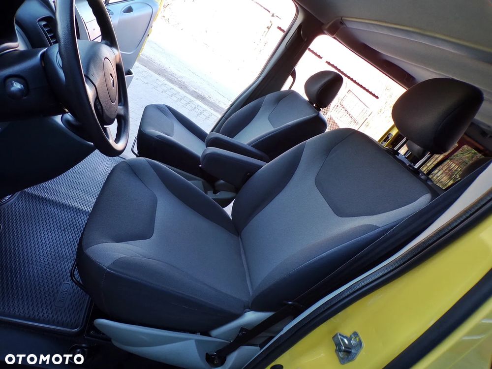 Renault Trafic Combi L1H1 - 25