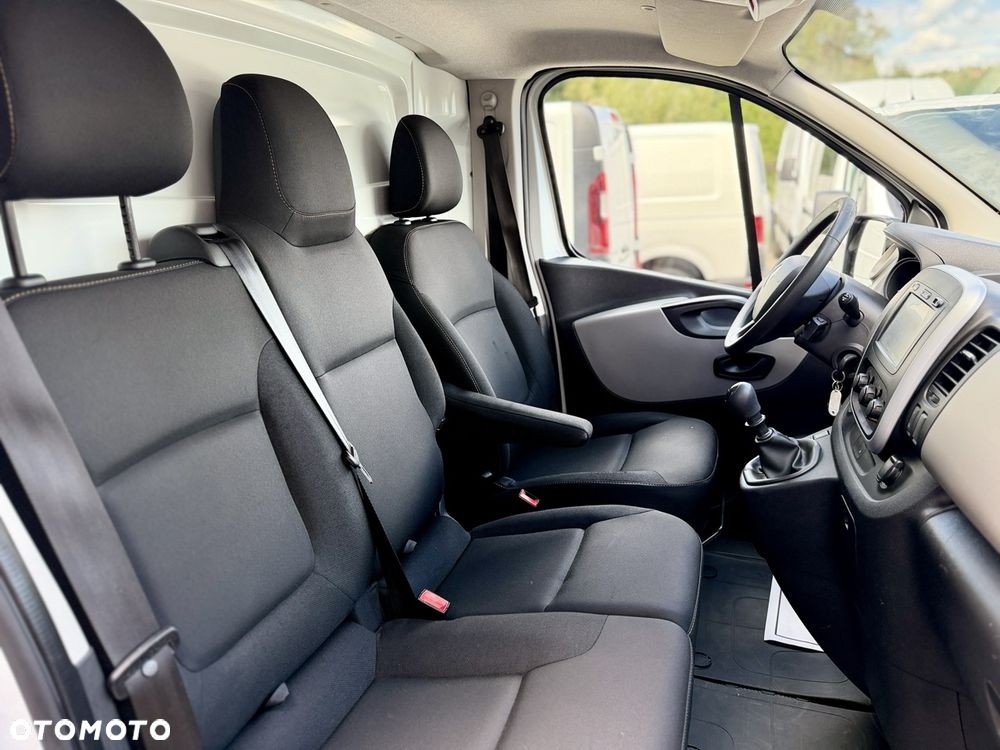 Renault Trafic - 18