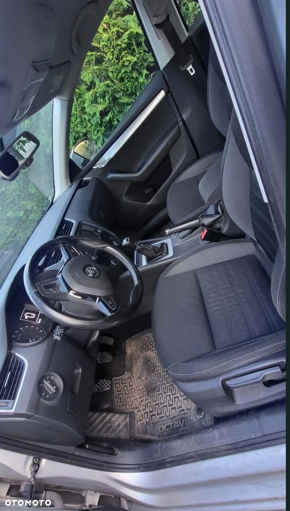 Skoda Octavia 2.0 TDI Style - 5
