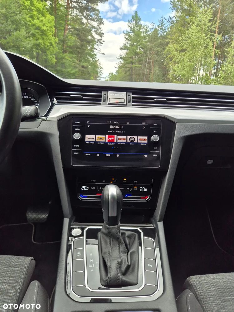 Volkswagen Passat 2.0 TSI Business DSG - 18