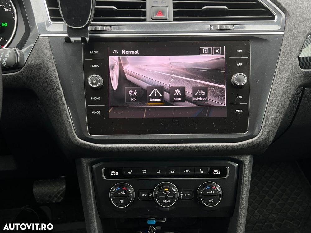 Volkswagen Tiguan 2.0 TDI SCR 4Motion DSG Highline - 19