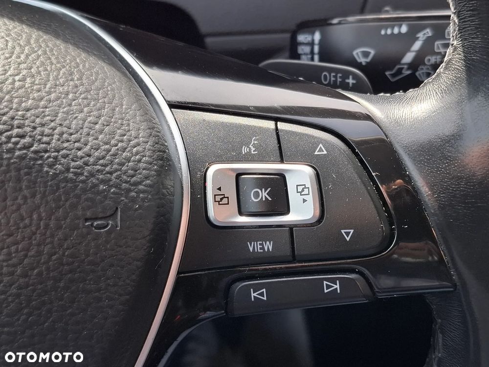 Volkswagen Passat 2.0 TDI BMT Highline DSG7 - 36