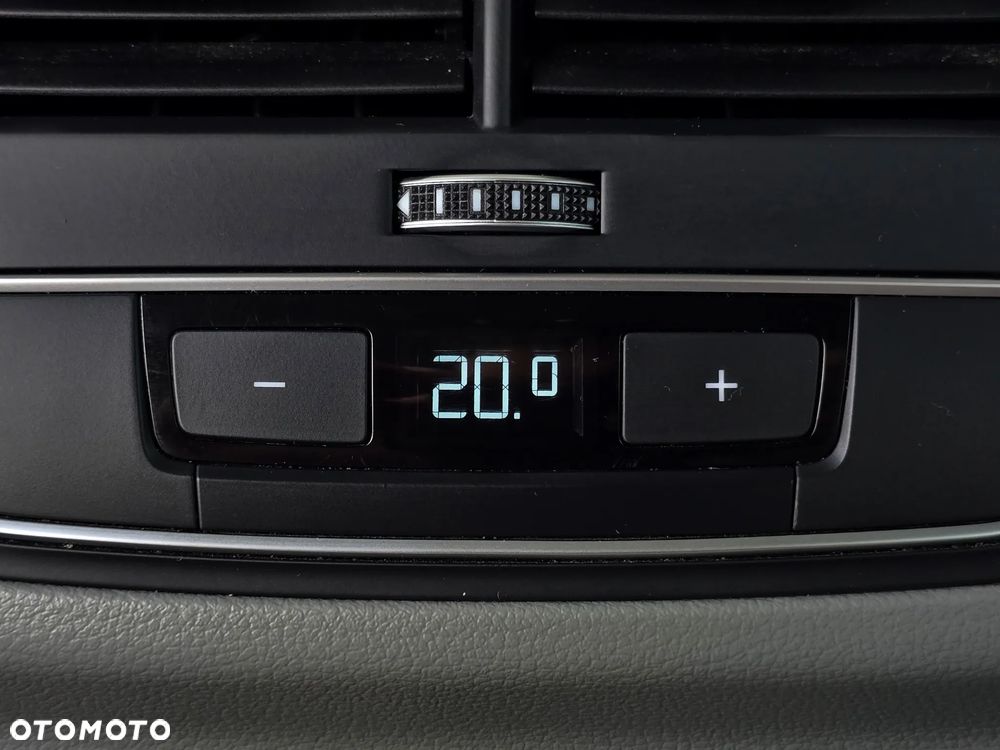 Audi A4 Avant 40 TDI mHEV Advanced S tronic - 33