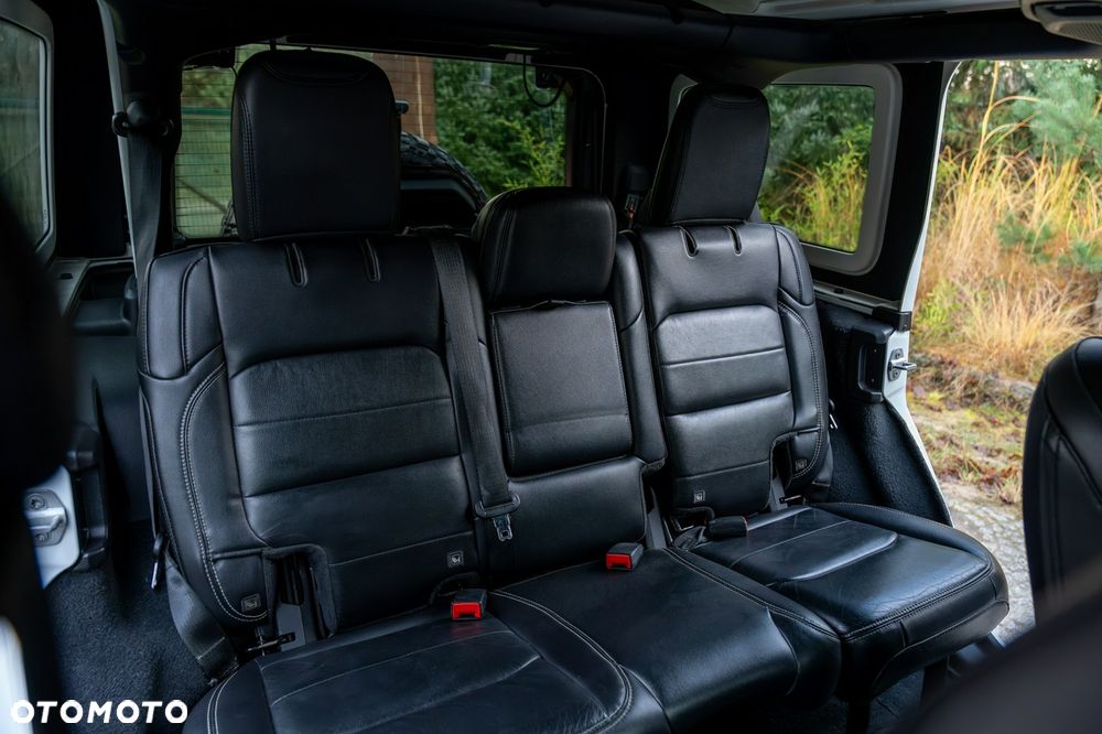 Jeep Wrangler Unlimited GME 2.0 Turbo Sahara - 38