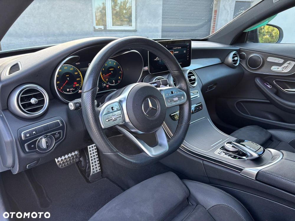 Mercedes-Benz Klasa C 300 9G-TRONIC AMG Line Plus - 19