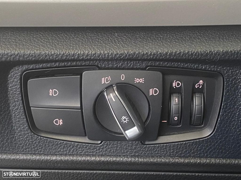 BMW 116 d EDynamics Advantage - 11