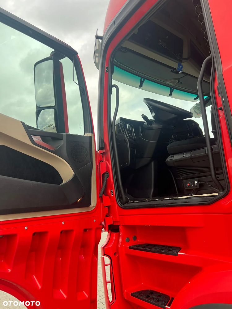 Mercedes-Benz ACTROS - 6