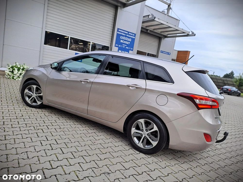 Hyundai i30 blue 1.6 GDI YES Gold - 28