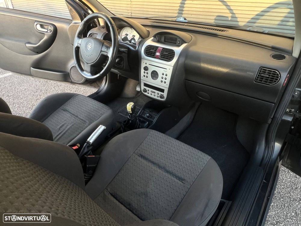 Opel Corsa 1.2 16V Sport - 16