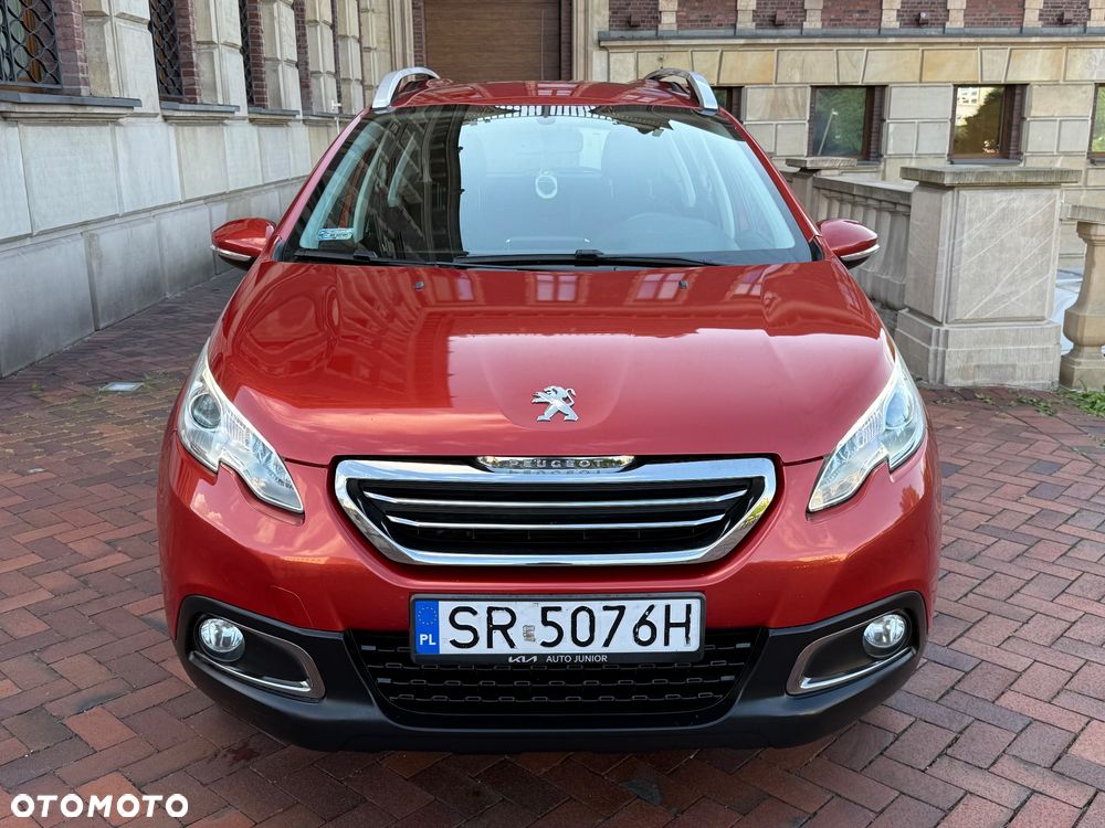 Peugeot 2008 1.2 Pure Tech Style S&S - 2