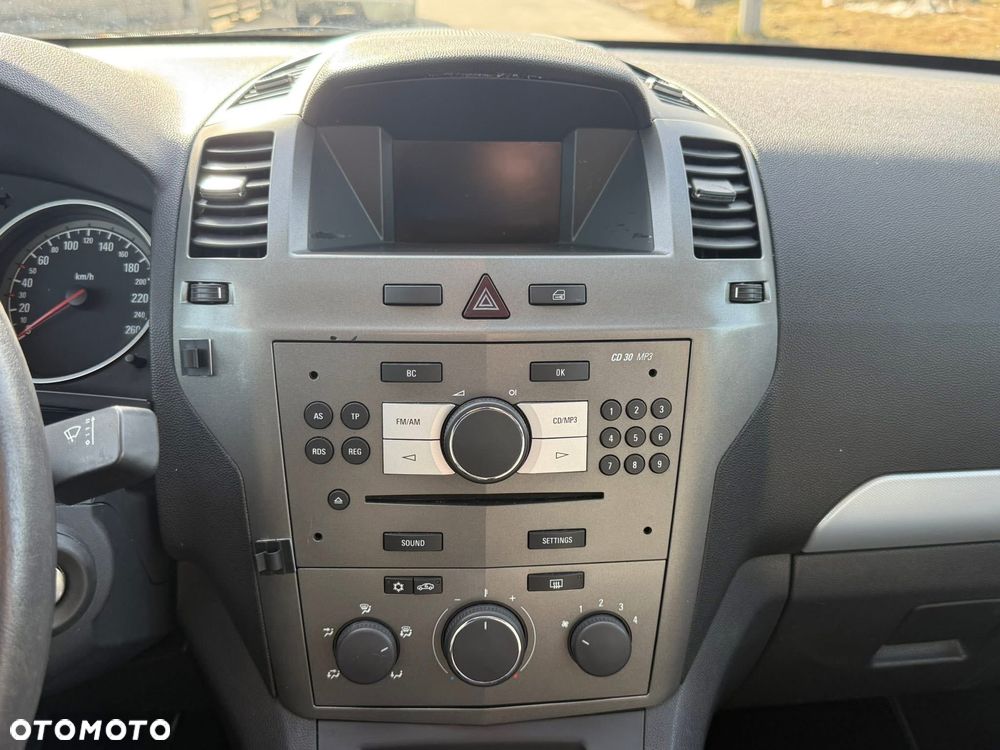 Opel Zafira 1.6 - 13