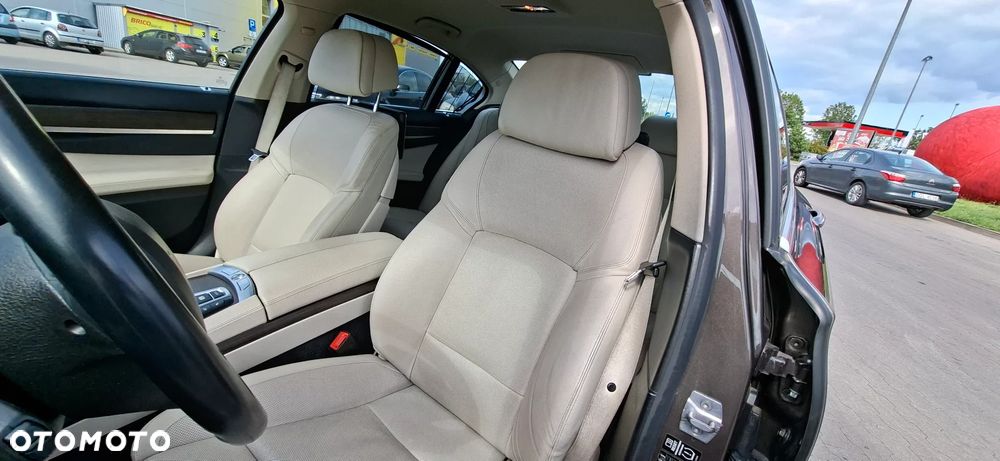BMW Seria 7 740d xDrive - 3