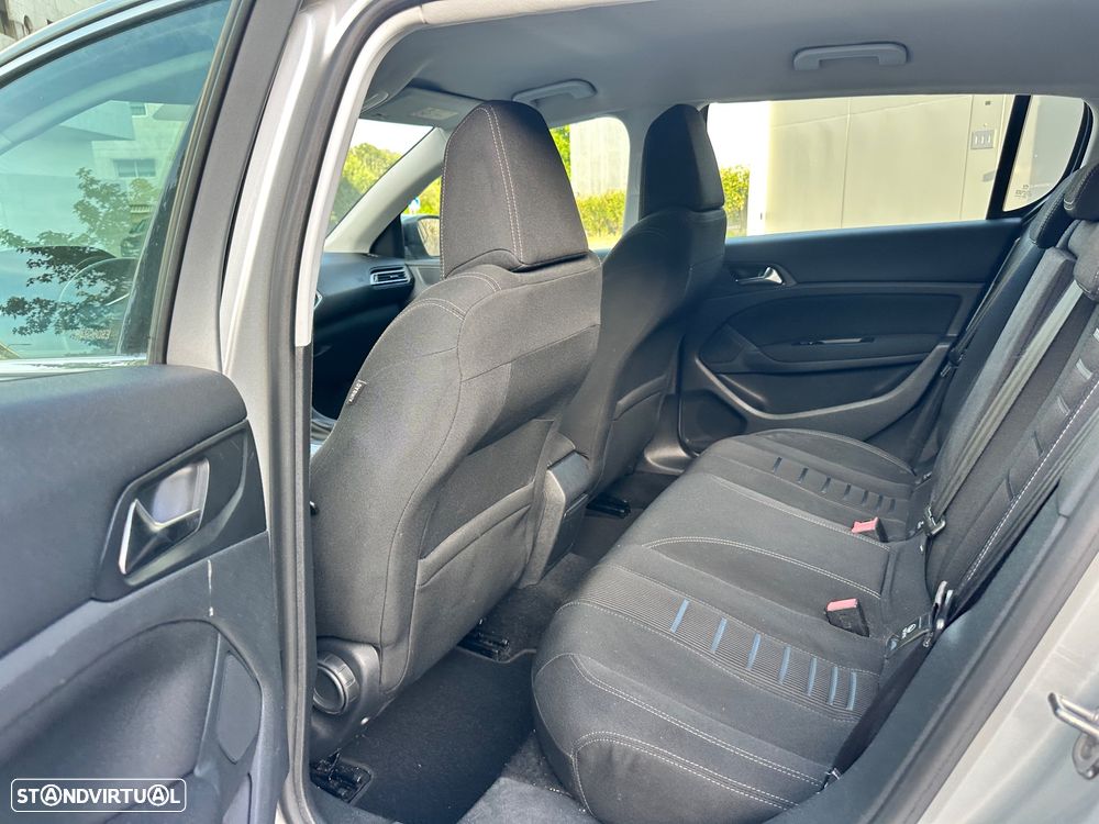 Peugeot 308 e-HDi FAP 115 Stop&Start Allure - 24