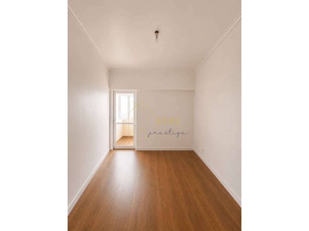 Apartamento T2 Remodelado na Amora (Seixal) - Grande imagem: 4/6
