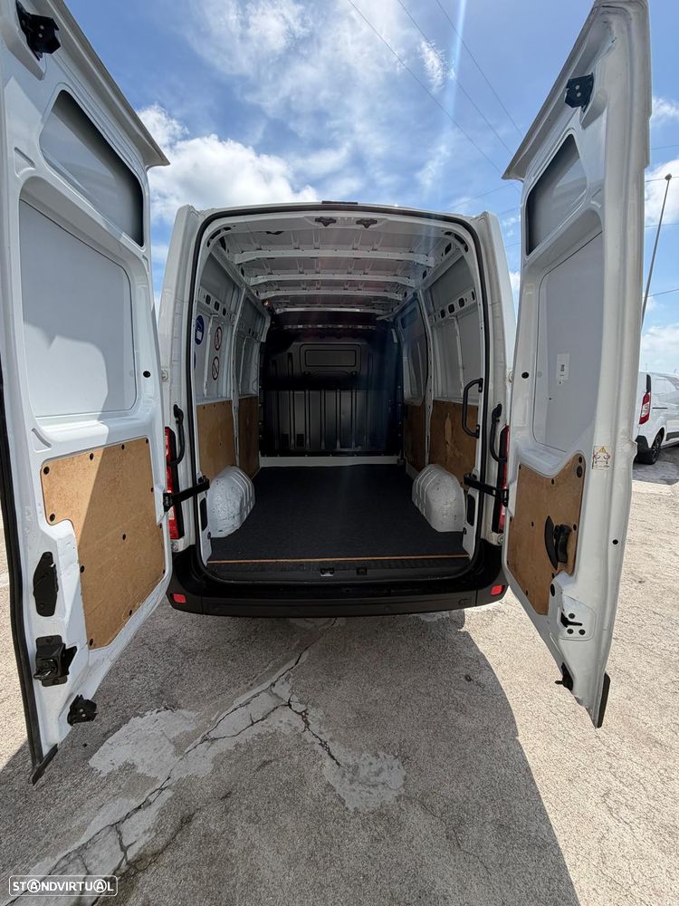 Renault Master 2.3 dCi L1H2 3.5T - 4