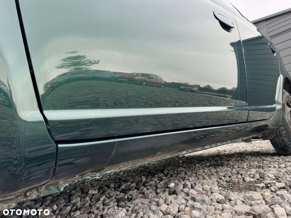 Toyota Yaris 1.0 Luna - 11