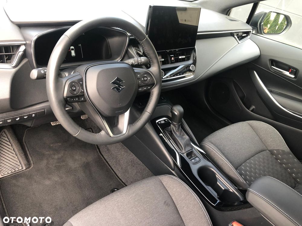 Suzuki Swace 1.8 Hybrid Premium Plus CVT - 15