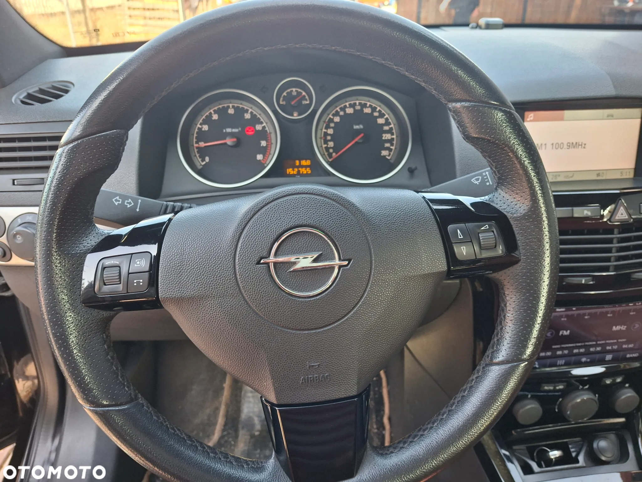 Opel Astra III GTC 1.8 Sport - 11