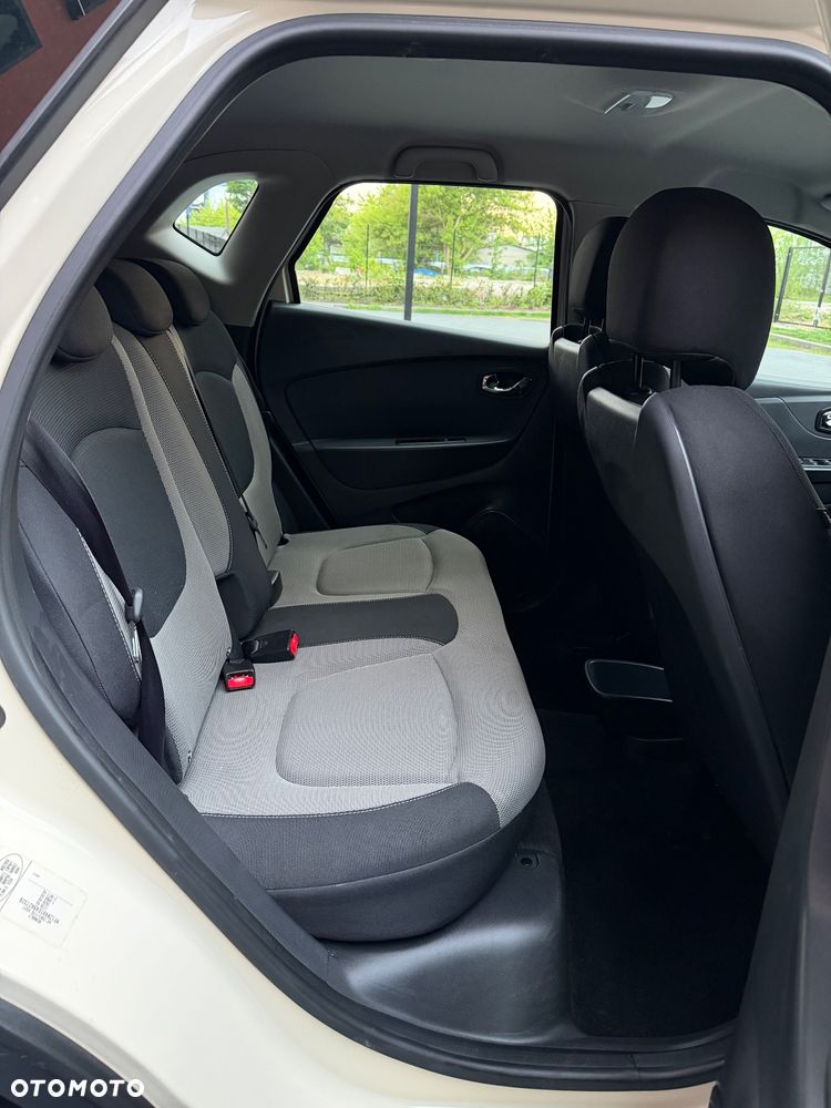 Renault Captur 1.2 TCe Intens EDC - 16