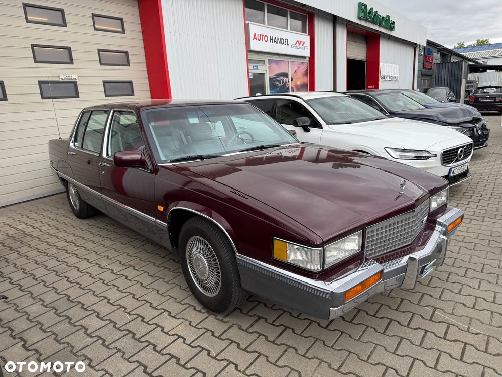 Cadillac Deville - 2