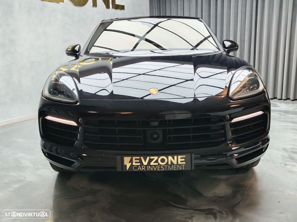 Porsche Cayenne Coupé E-Hybrid - 3