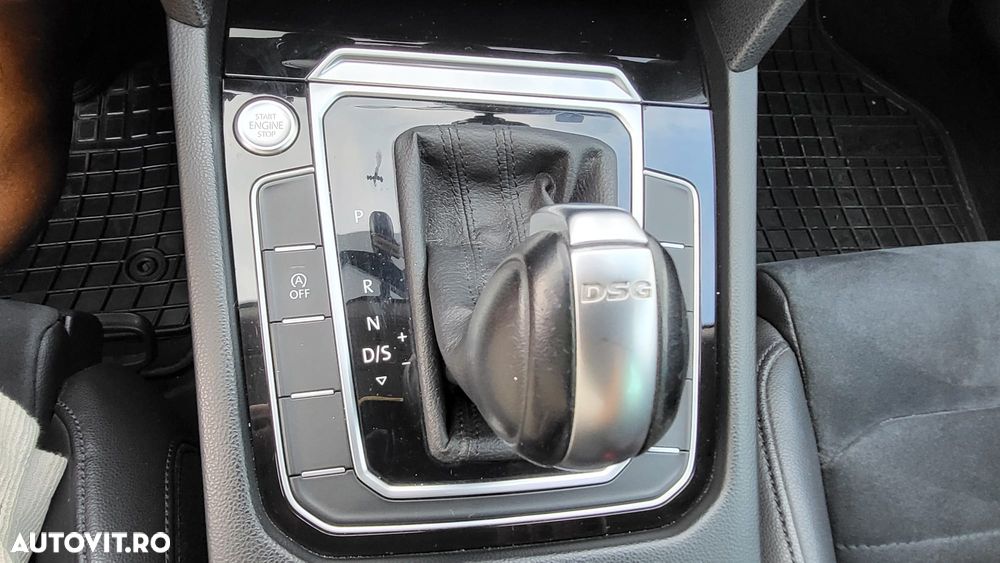 Volkswagen Passat - 12