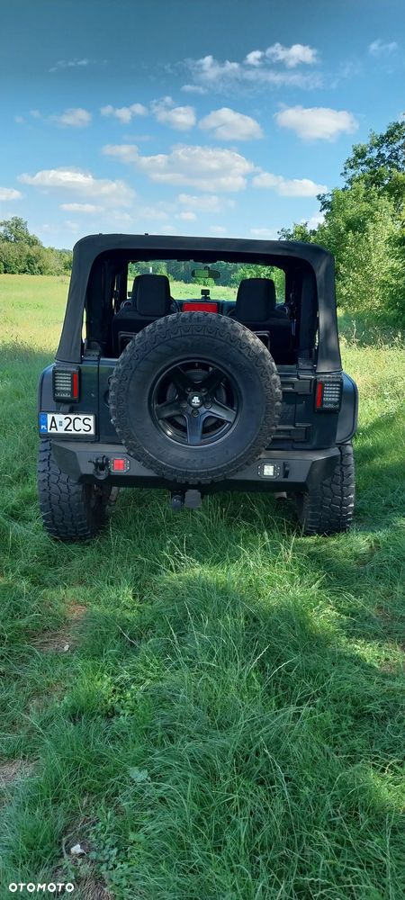 Jeep Wrangler - 6