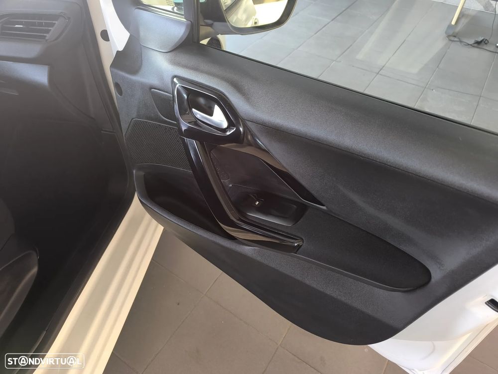 Peugeot 208 PureTech 82 Start & Stop Active - 20