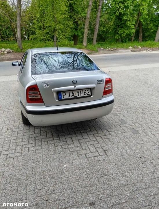 Skoda Octavia 2.0 Elegance - 7