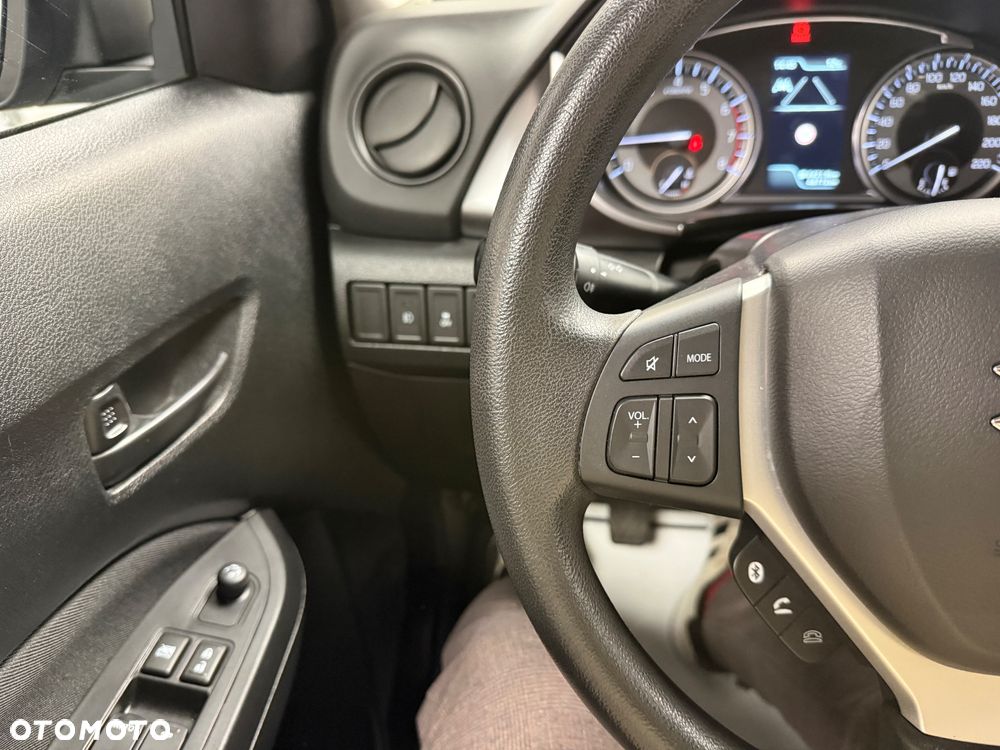 Suzuki Vitara - 16