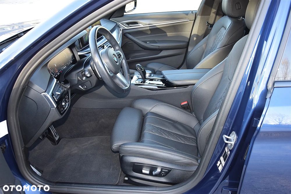 BMW Seria 5 520d MHEV - 16