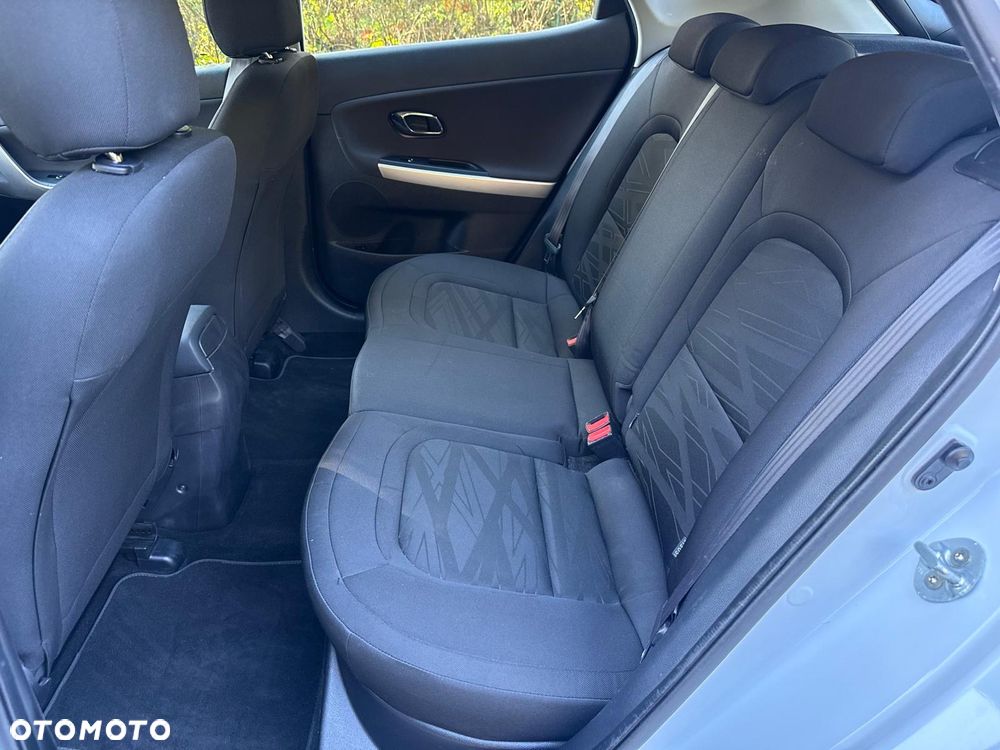 Kia Ceed 1.4 CVVT Dream-Team Edition - 12