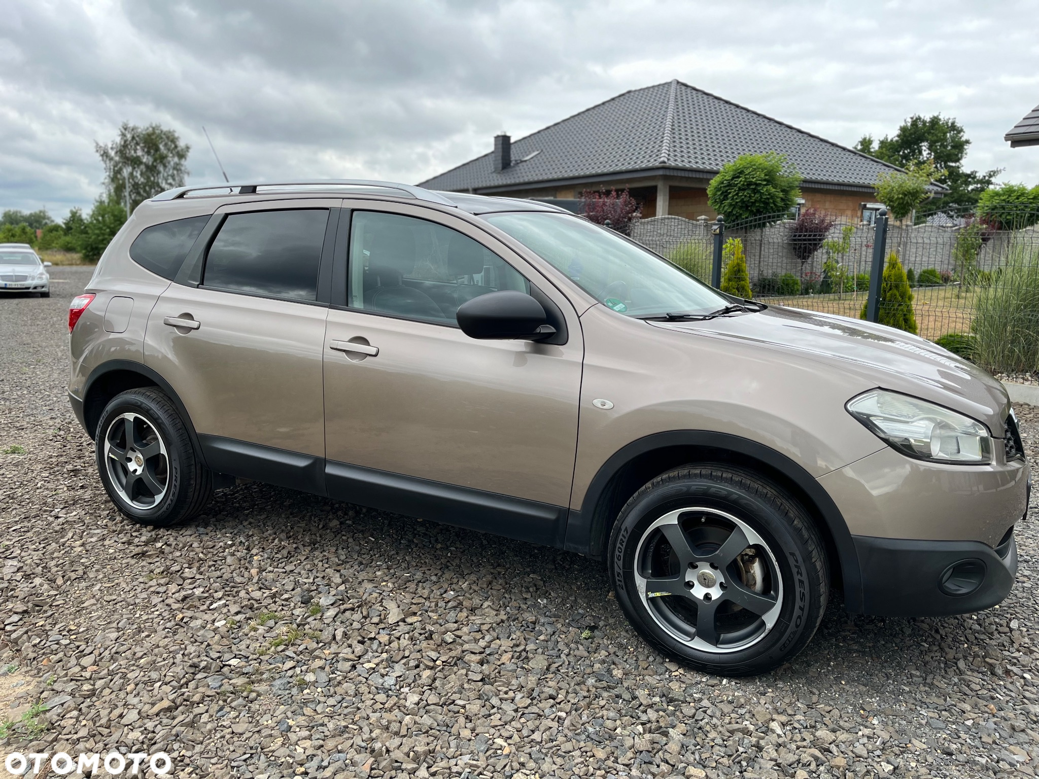 Nissan Qashqai+2 2.0 Acenta - 20