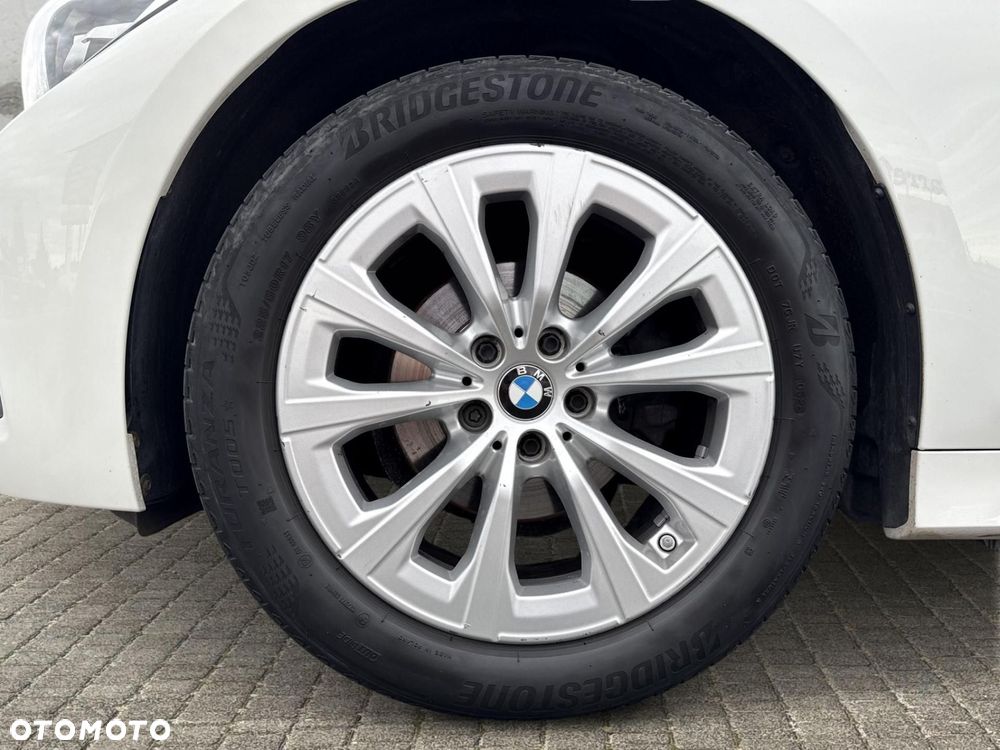 BMW Seria 3 318i Advantage - 4