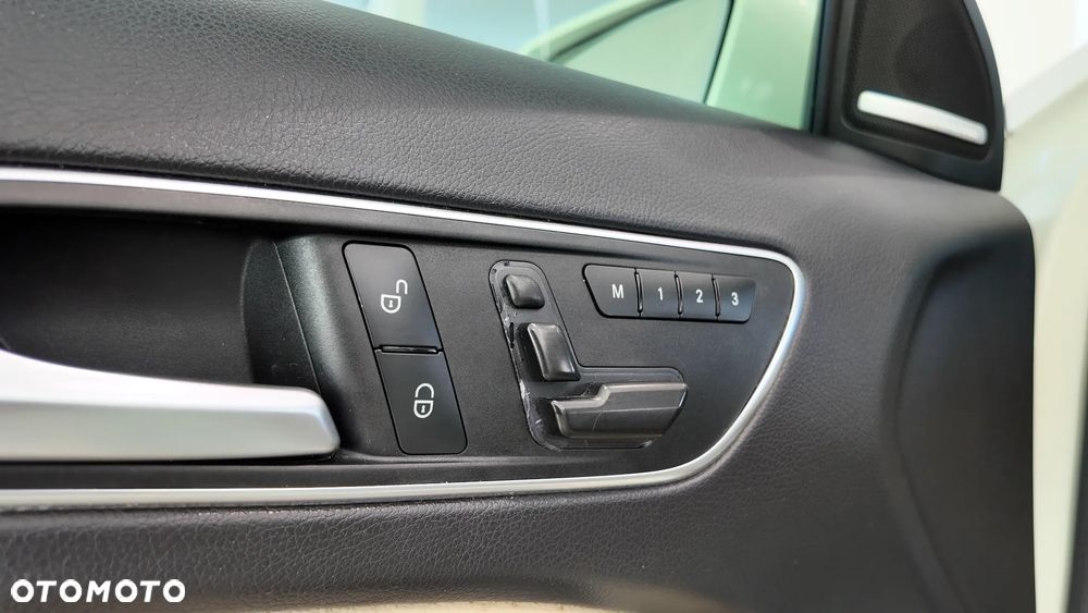 Mercedes-Benz GLA 250 4-Matic - 23