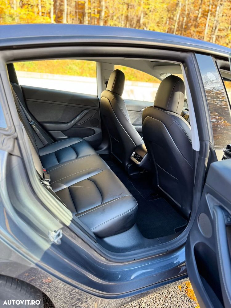 Tesla Model 3 Standard Reichweite Plus Hinterradantrieb - 12