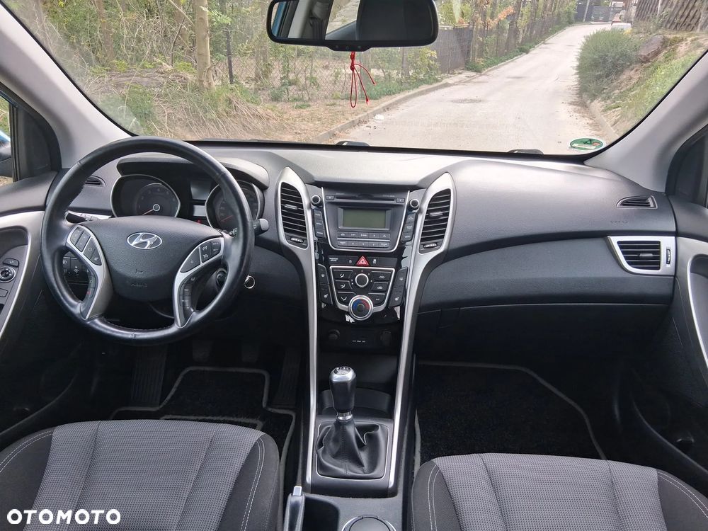 Hyundai i30 1.6 Classic - 13