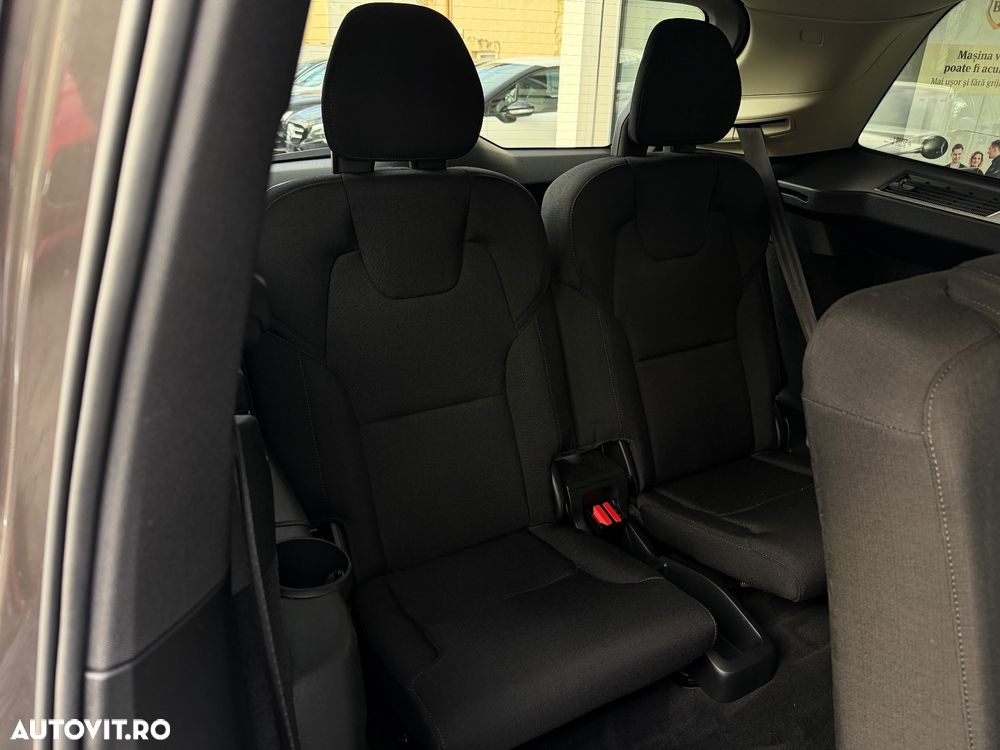 Volvo XC 90 D5 AWD Geartronic Momentum - 19
