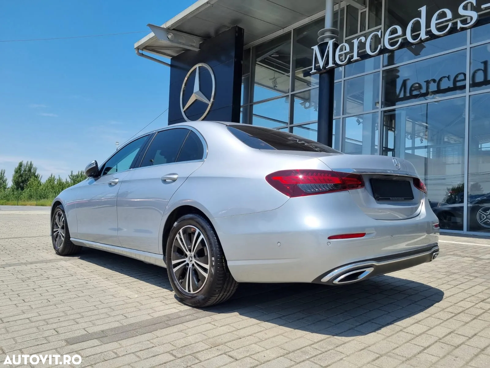 Mercedes-Benz E 220 d Aut. - 12