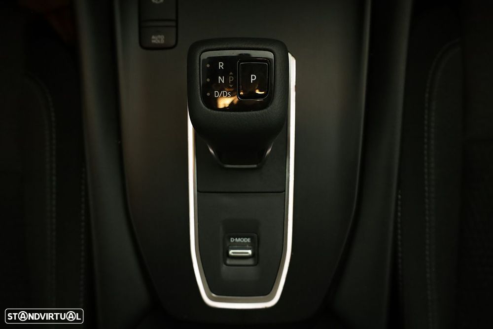 Nissan Qashqai 1.3 DIG-T N-Connecta LED Xtronic - 14