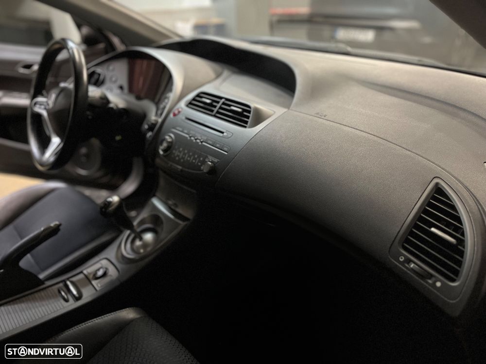 Honda Civic 1.4 i-VTEC Sport Edition - 32