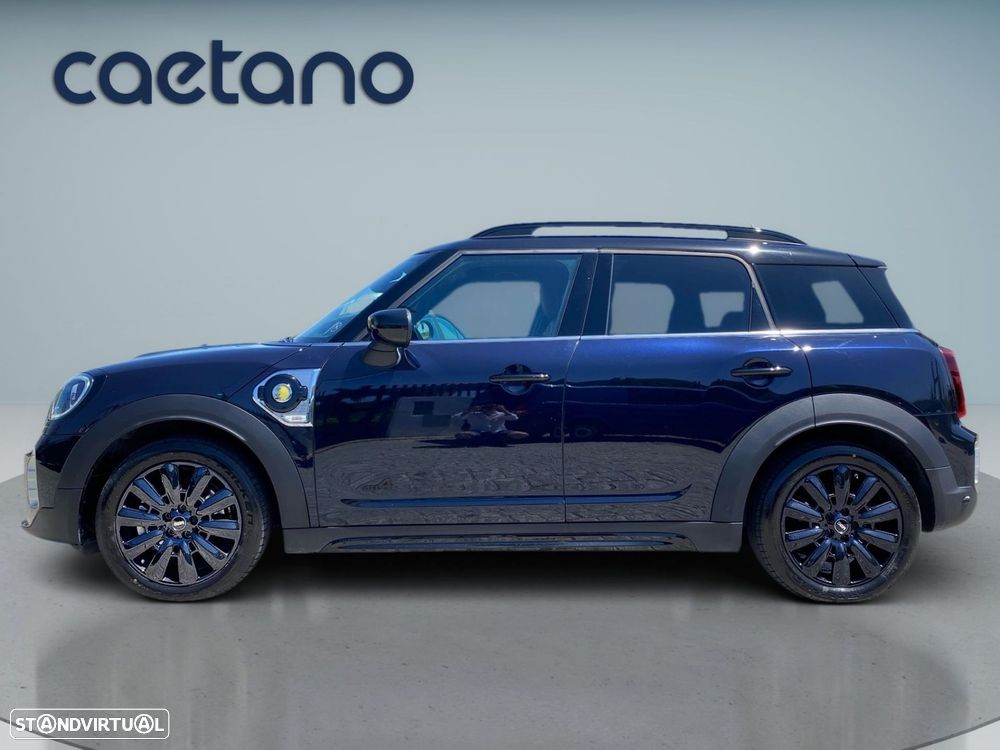 MINI Countryman Cooper SE Premium Classic Auto - 24
