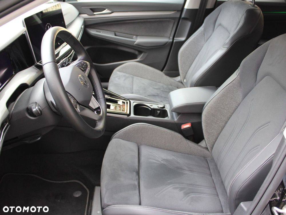 Volkswagen Golf - 12