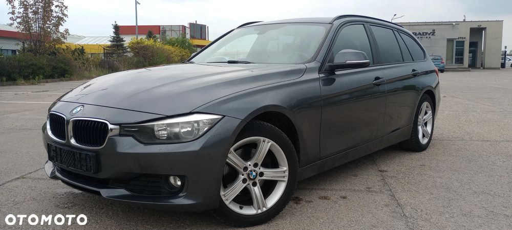 BMW Seria 3 318d DPF Edition Sport - 1